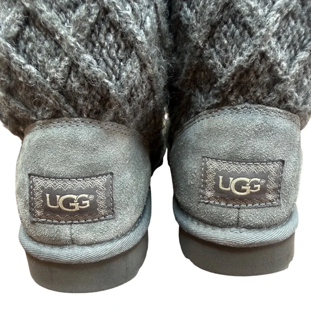 UGG cozy up